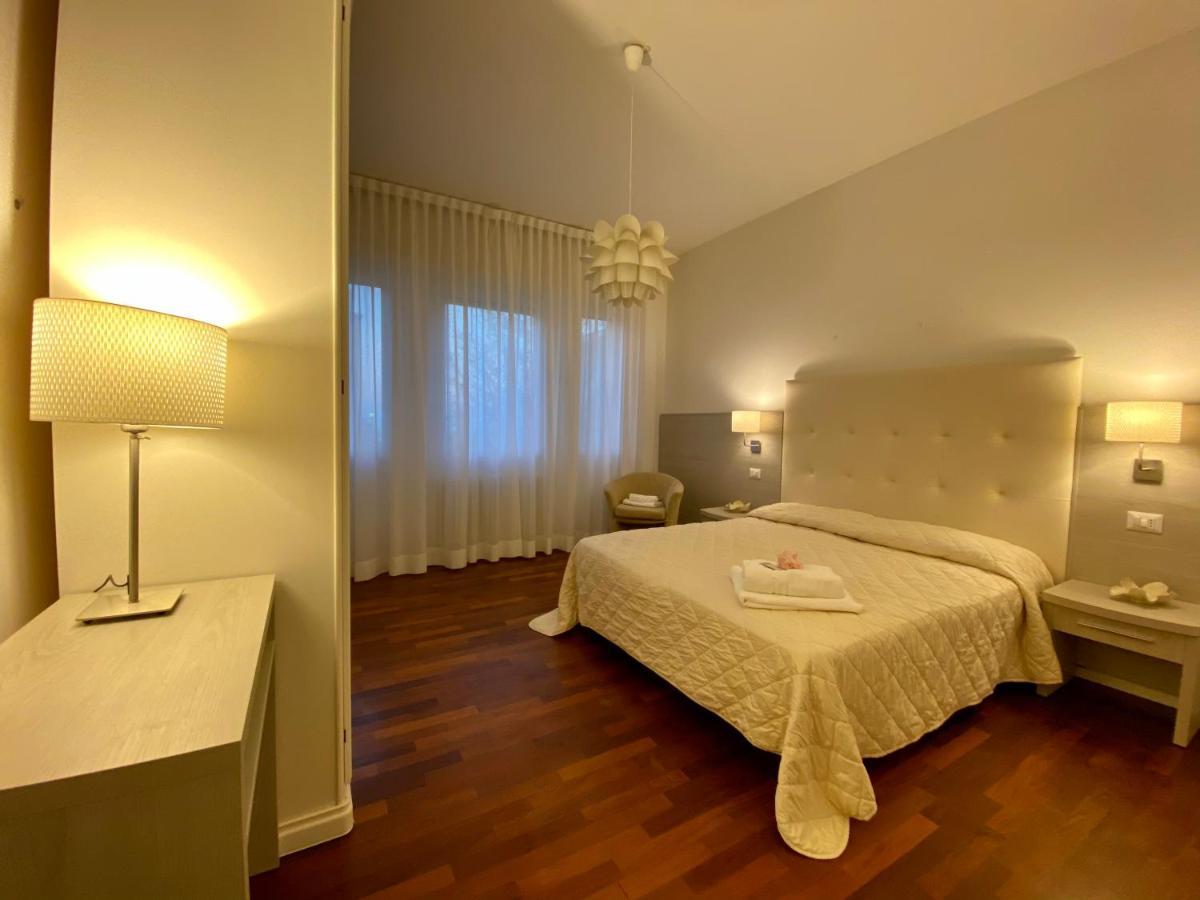Villa Alda Suites & Rooms แชร์เวีย ภายนอก รูปภาพ