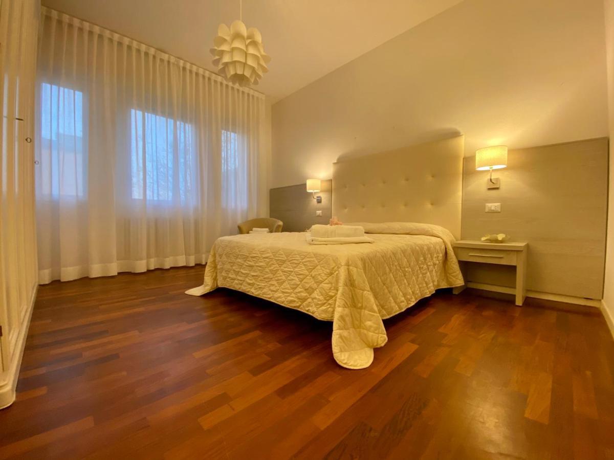 Villa Alda Suites & Rooms แชร์เวีย ภายนอก รูปภาพ