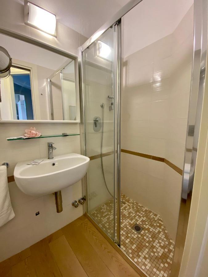 Villa Alda Suites & Rooms แชร์เวีย ภายนอก รูปภาพ