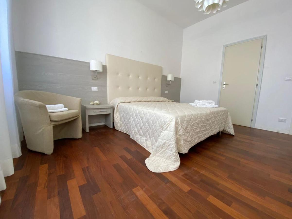 Villa Alda Suites & Rooms แชร์เวีย ภายนอก รูปภาพ